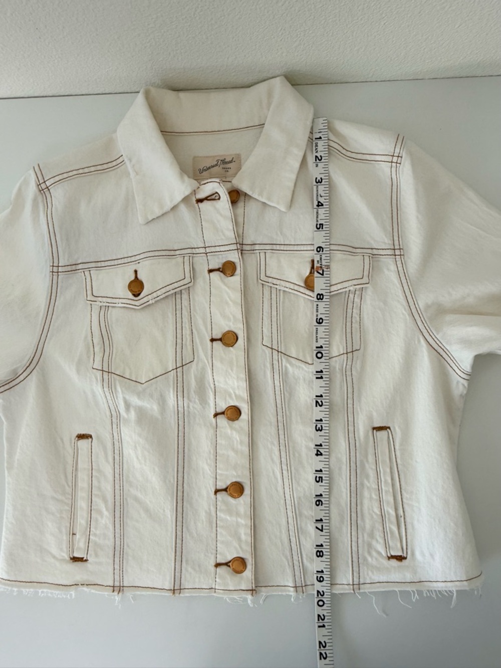 Universal Thread Goods Co. Off White Raw Hem Cropped Denim Jacket - Size M EUC - Picture 13 of 14